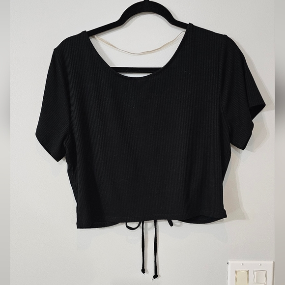 Wild Fable Black Tie Front Ruched Crop Top - Picture 4 of 4